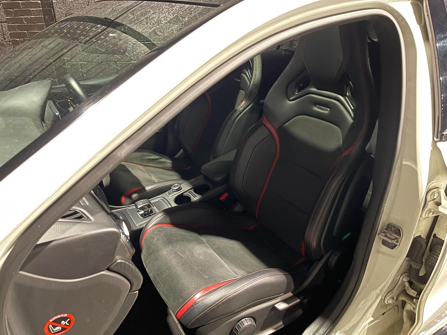 Used Mercedes-Benz A-Class 2014 for sale - 77277366: Photo 32