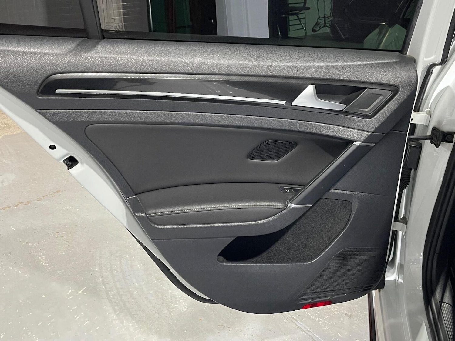 Used Volkswagen Golf 2015 for sale - 76605971: Photo 32