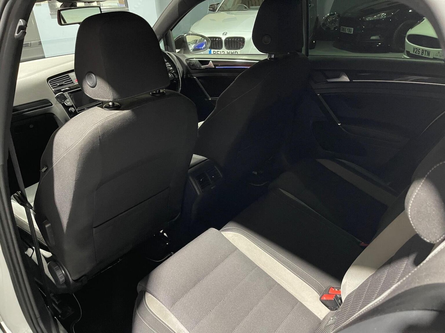 Used Volkswagen Golf 2015 for sale - 76605971: Photo 33