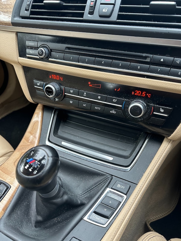Used BMW 5 Series 2015 for sale - 74364901: Photo 15