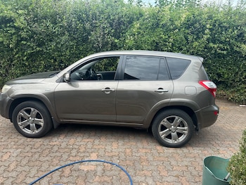 Used Toyota RAV4 2010 for sale - 79341513: Photo