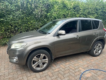 Used Toyota RAV4 2010 for sale - 79341513: Photo