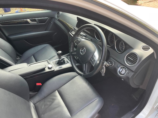 Used Mercedes-Benz C Class 2012 for sale - 62567281: Photo 10