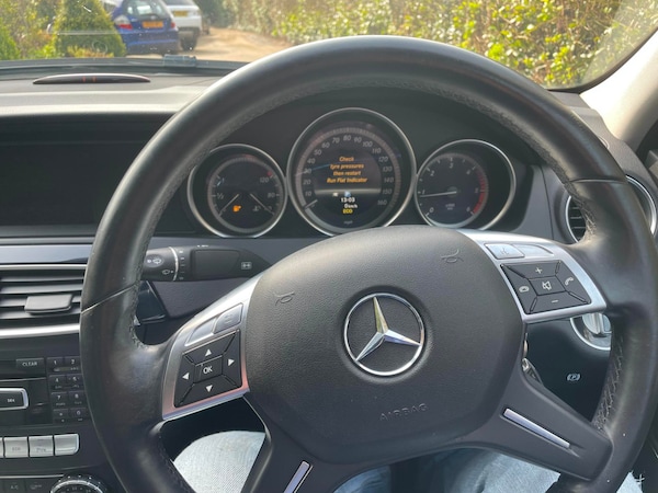 Used Mercedes-Benz C Class 2012 for sale - 62567281: Photo 6