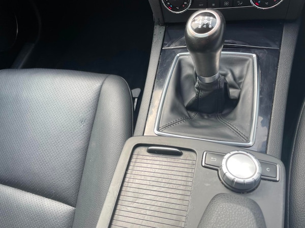 Used Mercedes-Benz C Class 2012 for sale - 62567281: Photo 8