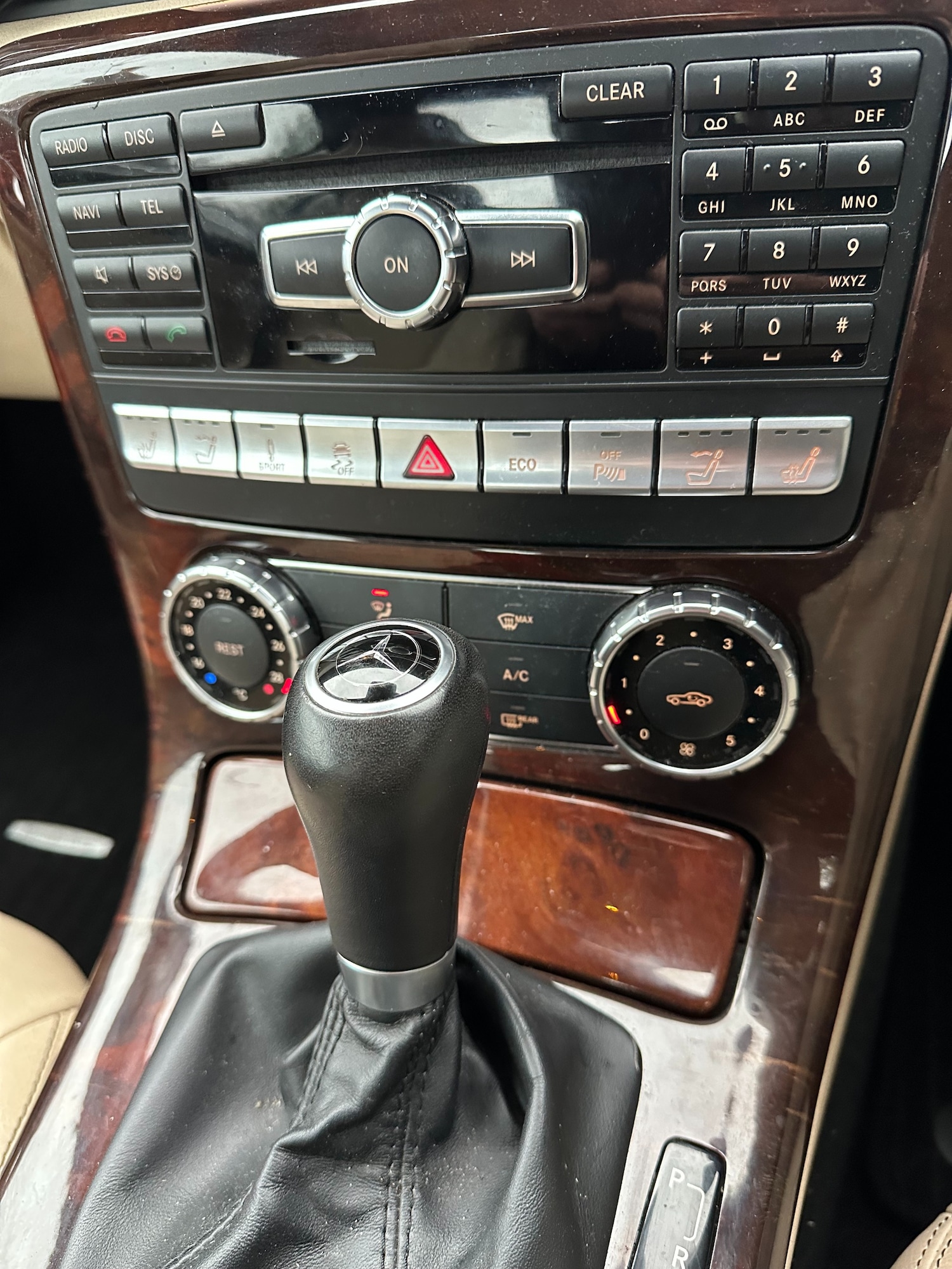 Used Mercedes-Benz SLK 2011 for sale - 76877995: Photo 12