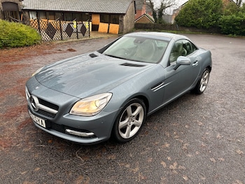 Used Mercedes-Benz SLK 2011 for sale - 76877995: Photo