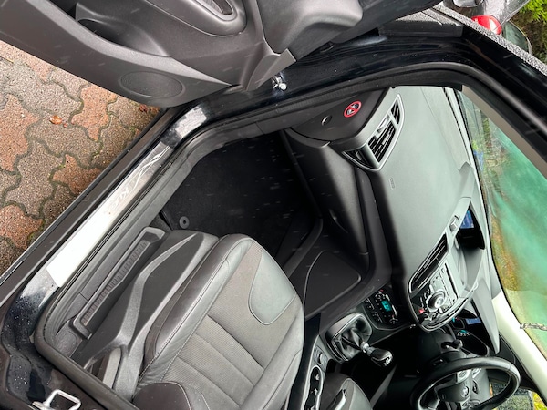 Used Ford Kuga 2014 for sale - 68542654: Photo 8