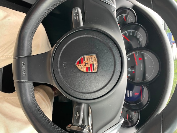 Used Porsche Cayenne 2012 for sale - 63657973: Photo 11