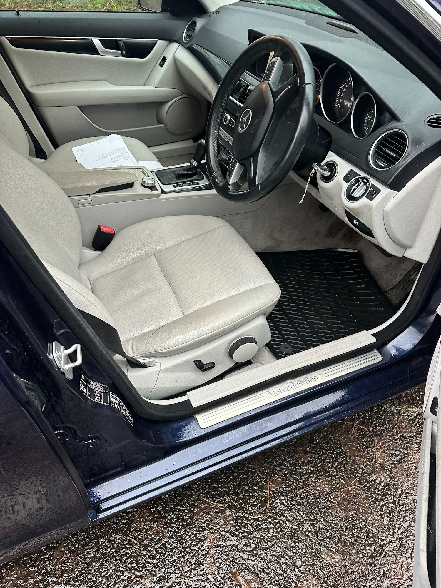 Used Mercedes-Benz C Class 2012 for sale - 76853883: Photo 16