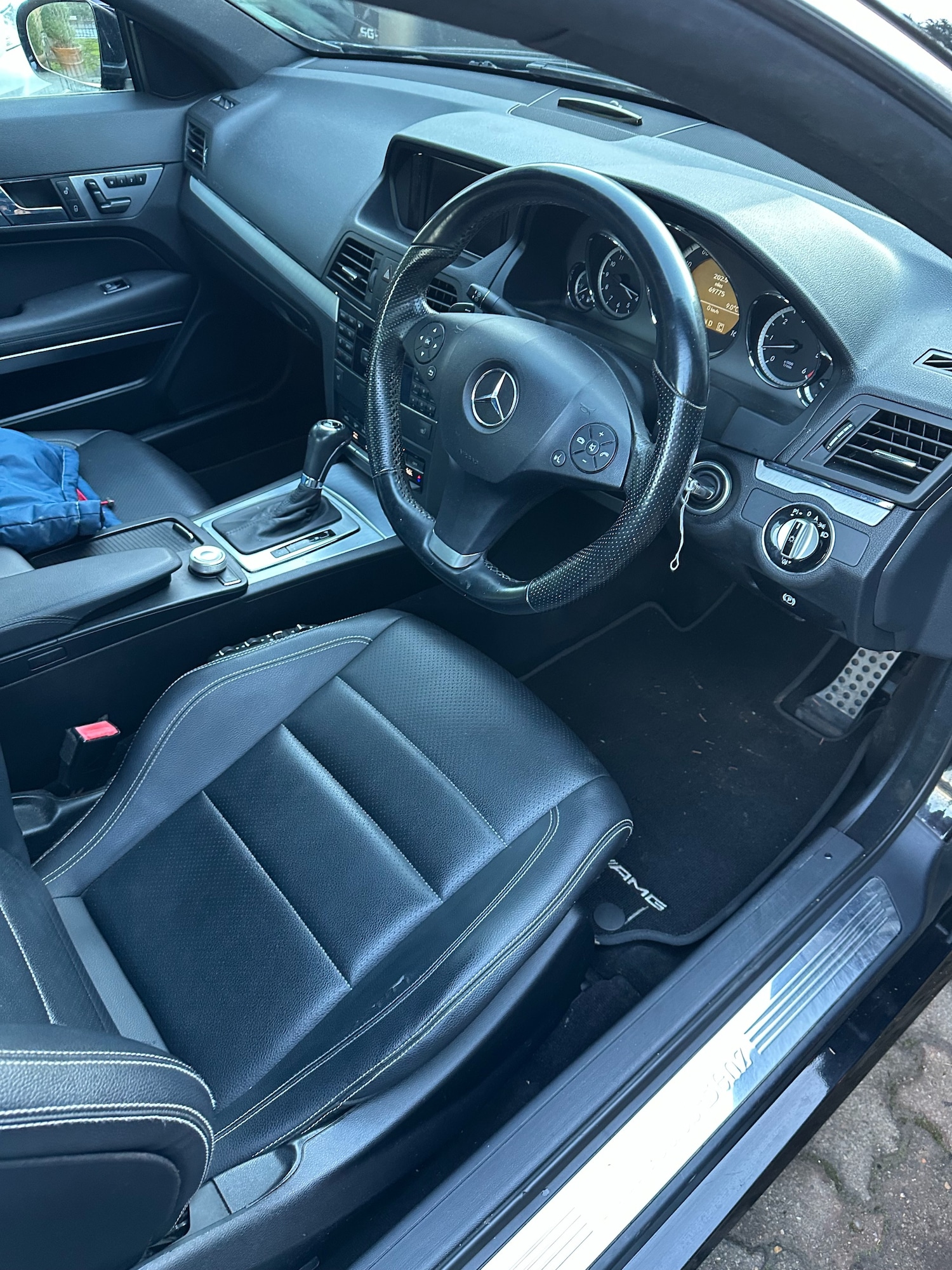 Used Mercedes-Benz E Class 2009 for sale - 76845444: Photo 8