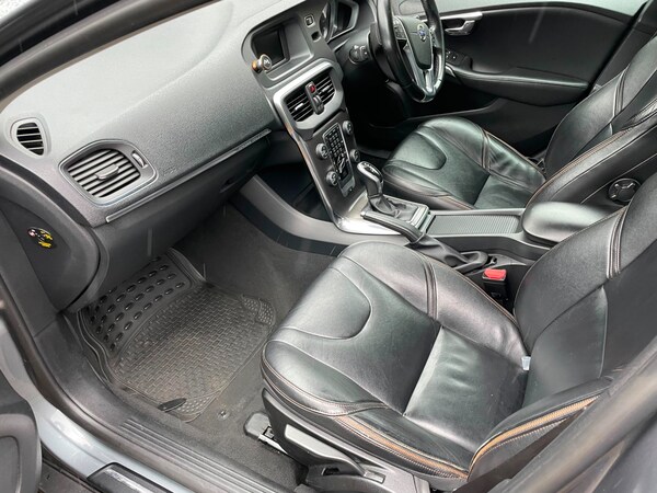 Used Volvo V40 2014 for sale - 66587147: Photo 7