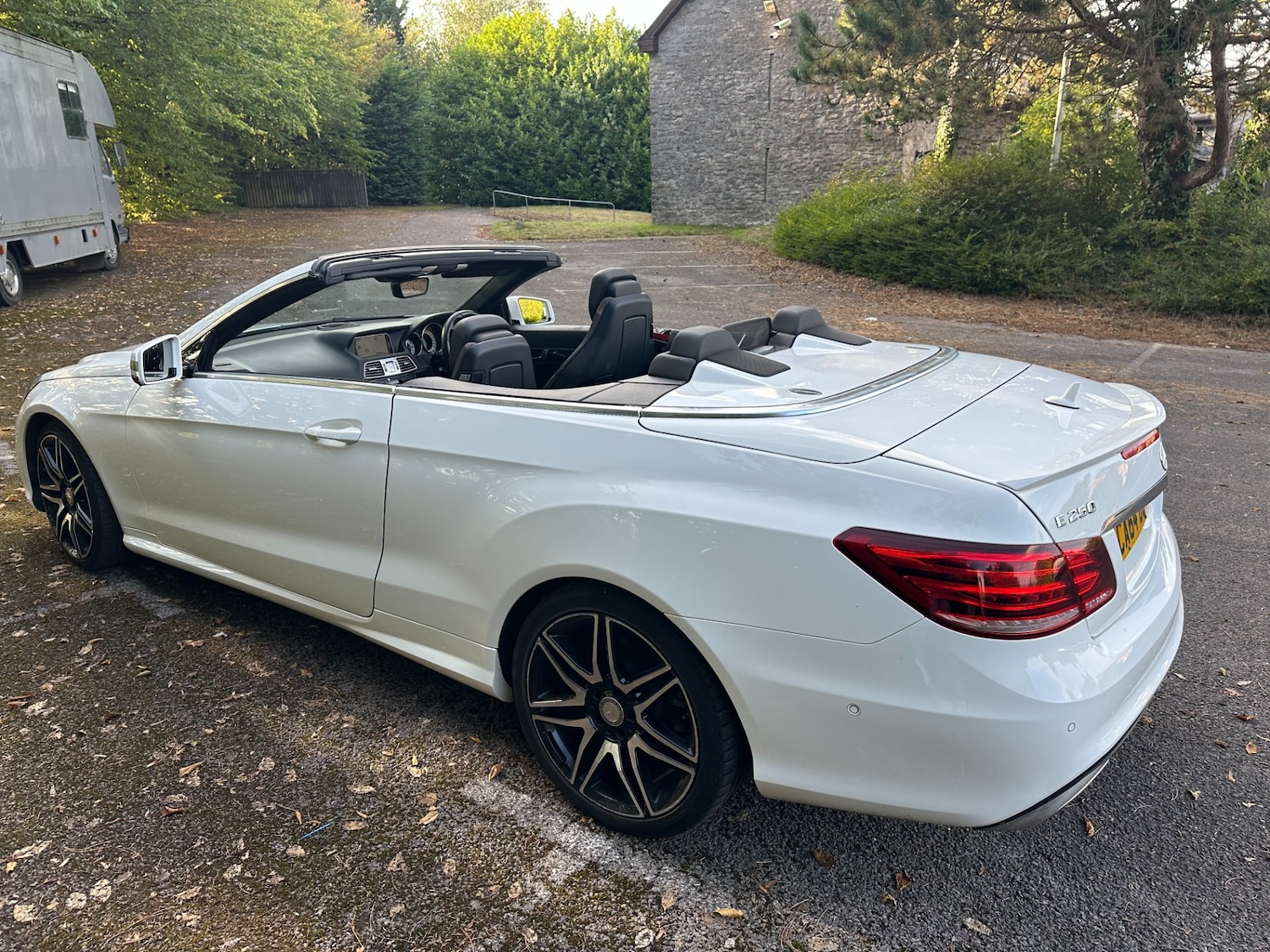 Used Mercedes-Benz E-Class 2015 for sale - 76115290: Photo 11