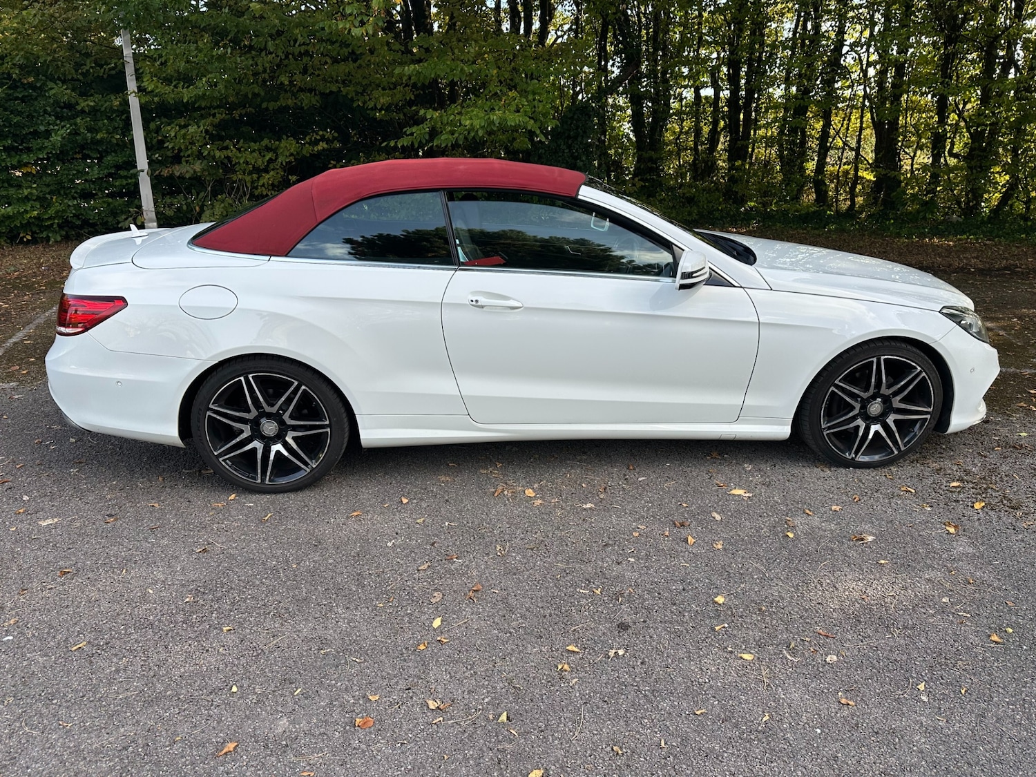 Used Mercedes-Benz E-Class 2015 for sale - 76115290: Photo 2