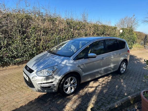 Used Ford S-Max 2014 for sale - 69151452: Photo 1