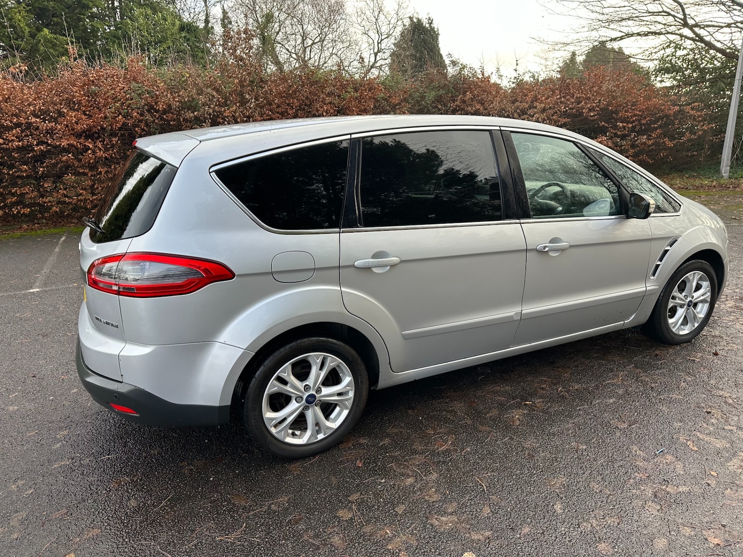 Used Ford S-Max 2014 for sale - 76845435: Photo 2