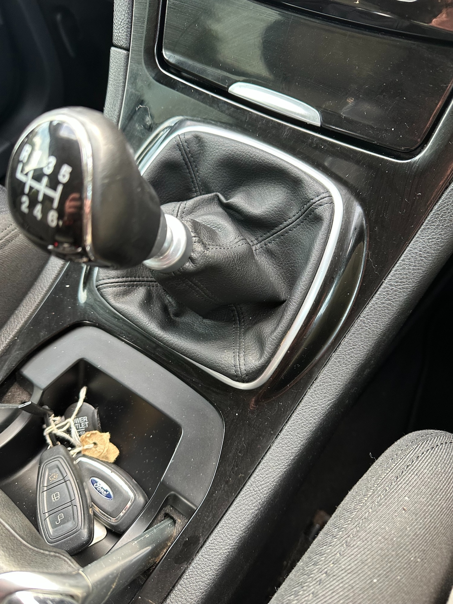 Used Ford S-Max 2014 for sale - 76845435: Photo 8