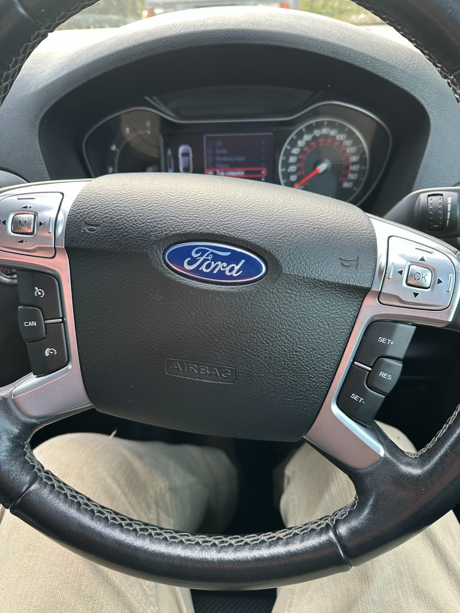 Used Ford S-Max 2014 for sale - 76845435: Photo 9