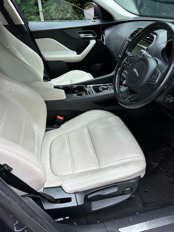 Used Jaguar F-Pace 2017 for sale - 73837584: Photo 10