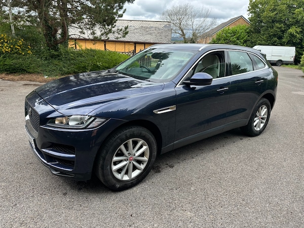 Used Jaguar F-Pace 2017 for sale - 73837584: Photo 2