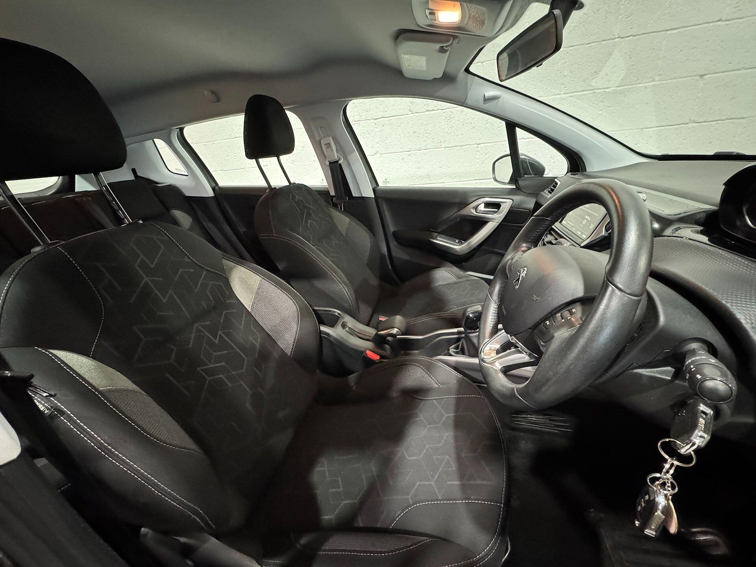 Used Peugeot 2008 2017 for sale - 76714178: Photo 12