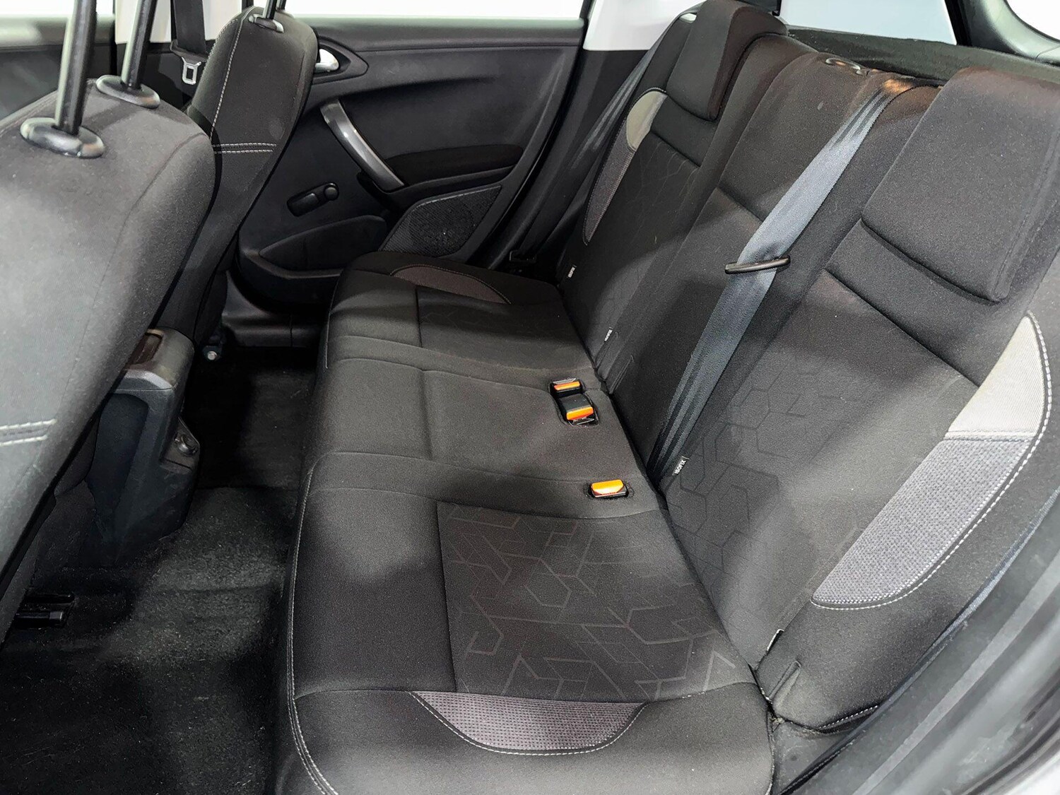 Used Peugeot 2008 2017 for sale - 76714178: Photo 14