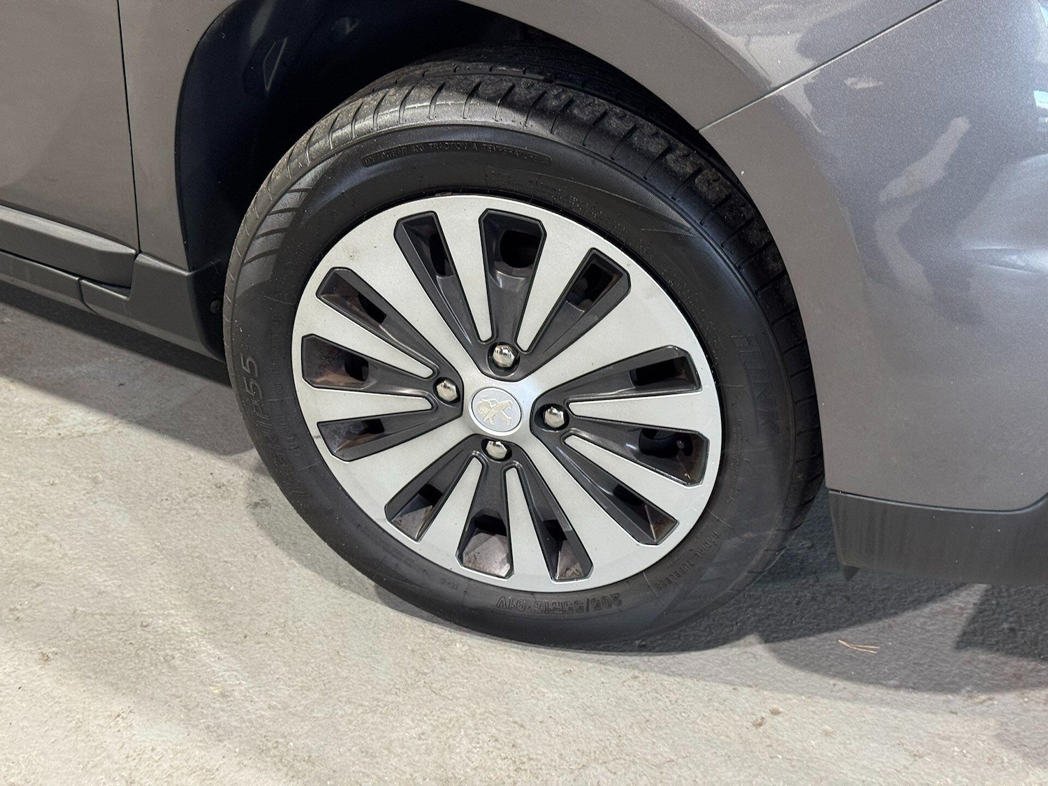 Used Peugeot 2008 2017 for sale - 76714178: Photo 17