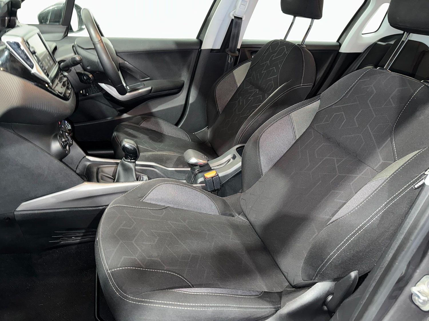 Used Peugeot 2008 2017 for sale - 76714178: Photo 24