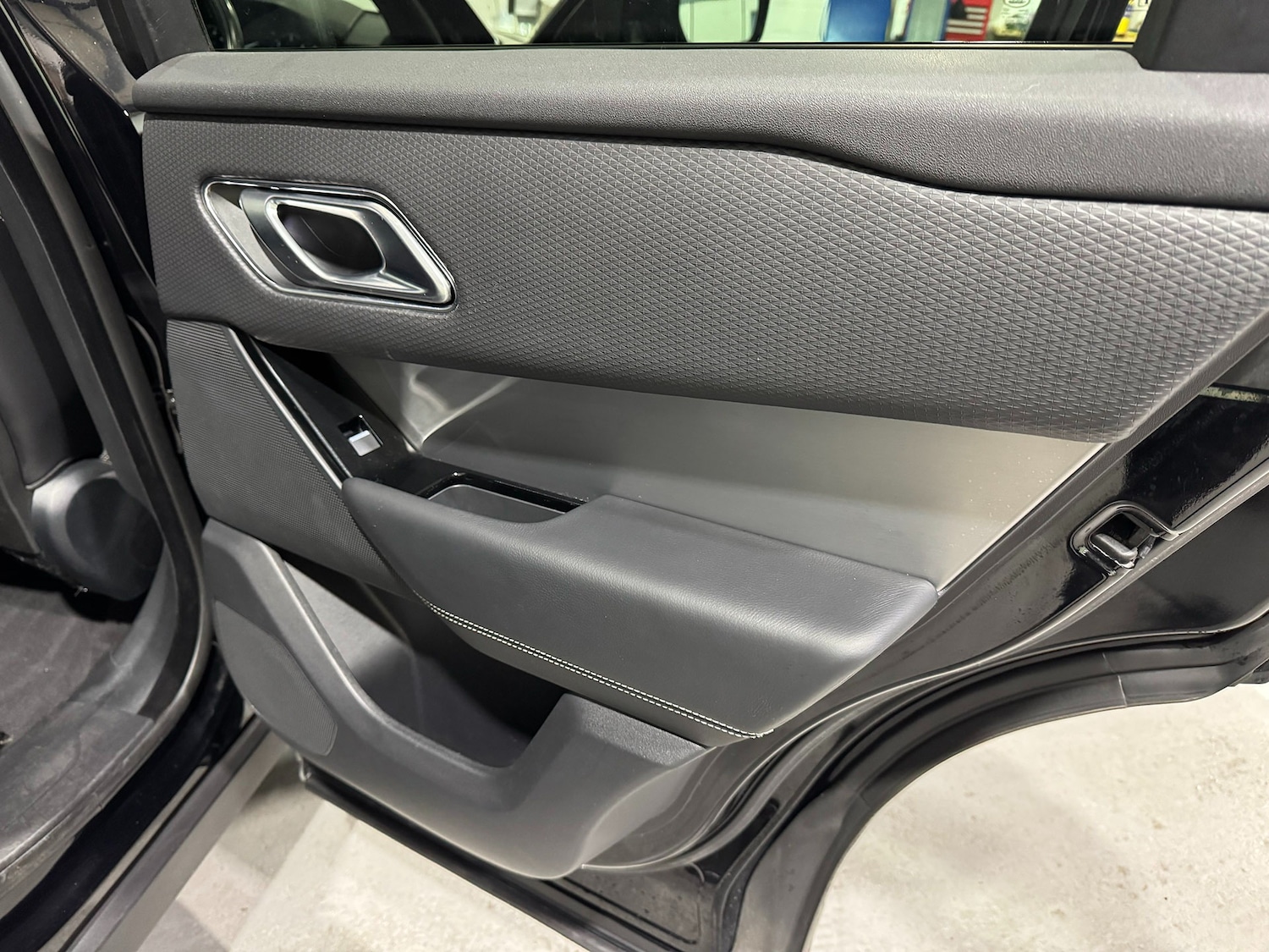 Used Land Rover Range Rover Velar 2019 for sale - 77006319: Photo 41