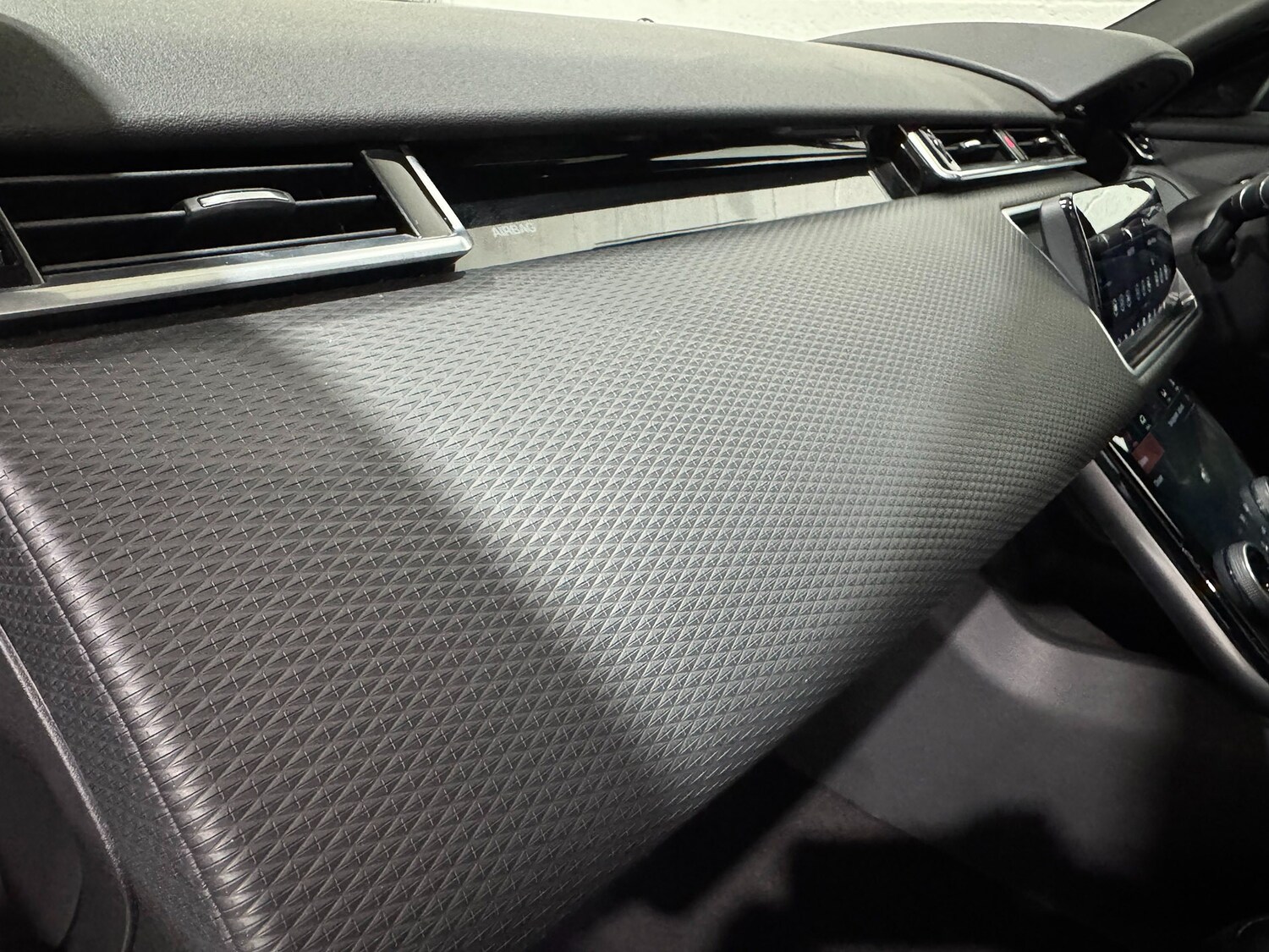 Used Land Rover Range Rover Velar 2019 for sale - 77006319: Photo 46