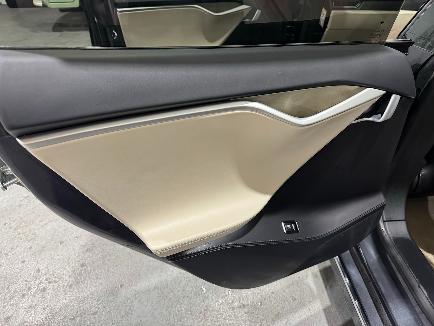 Used Tesla Model S 2018 for sale - 77609855: Photo 21