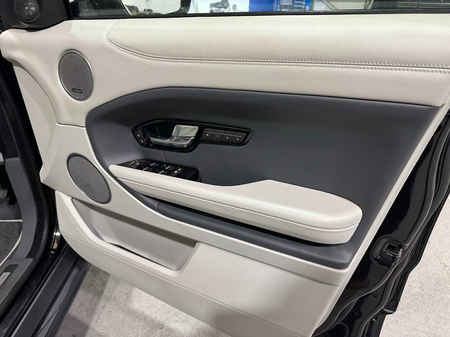 Used Land Rover Range Rover Evoque 2017 for sale - 77750391: Photo 21