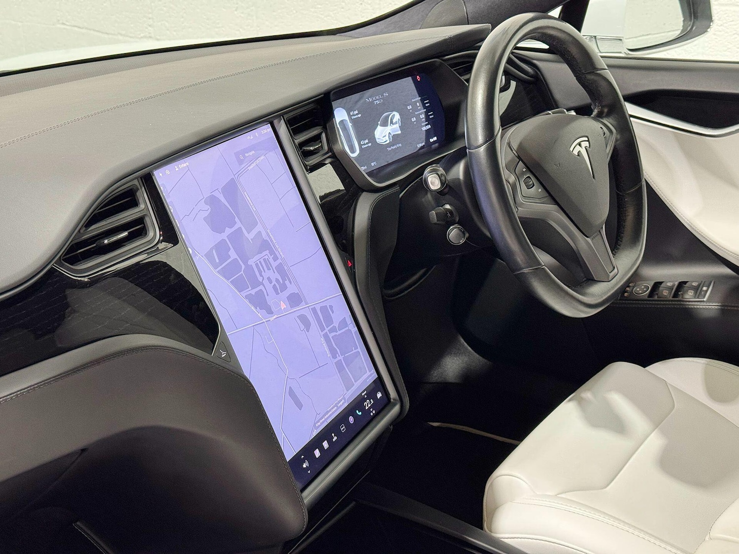 Used Tesla Model S 2018 for sale - 76336511: Photo 13
