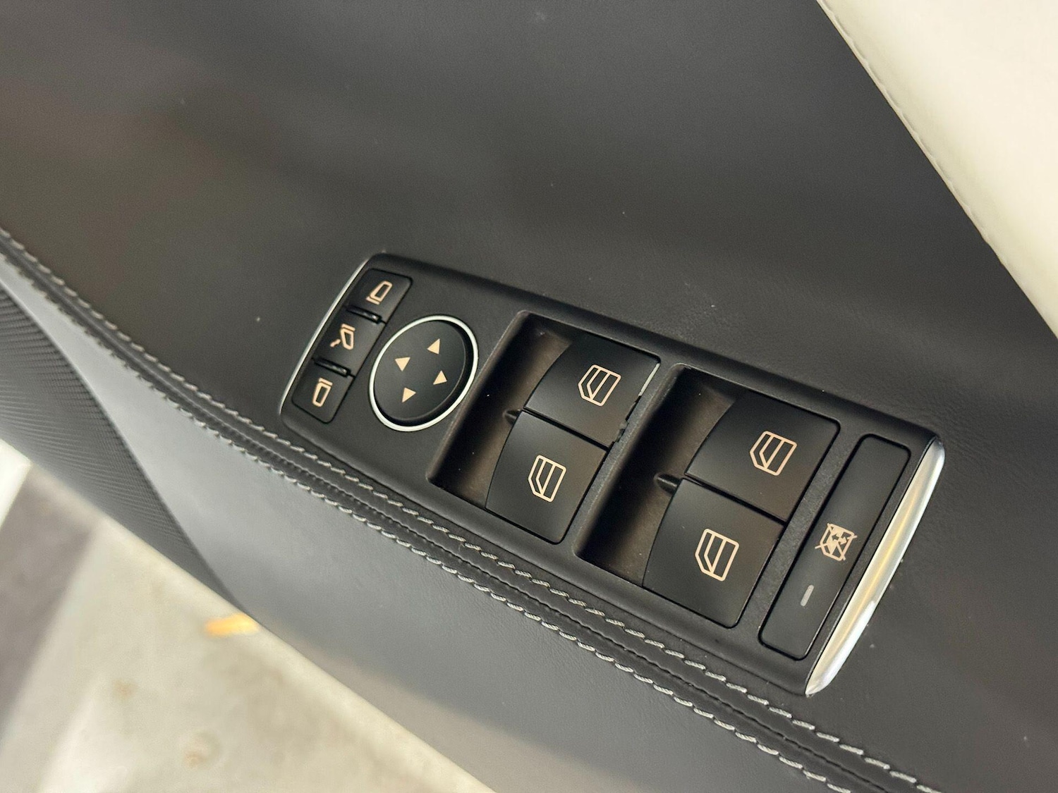 Used Tesla Model S 2018 for sale - 76336511: Photo 17