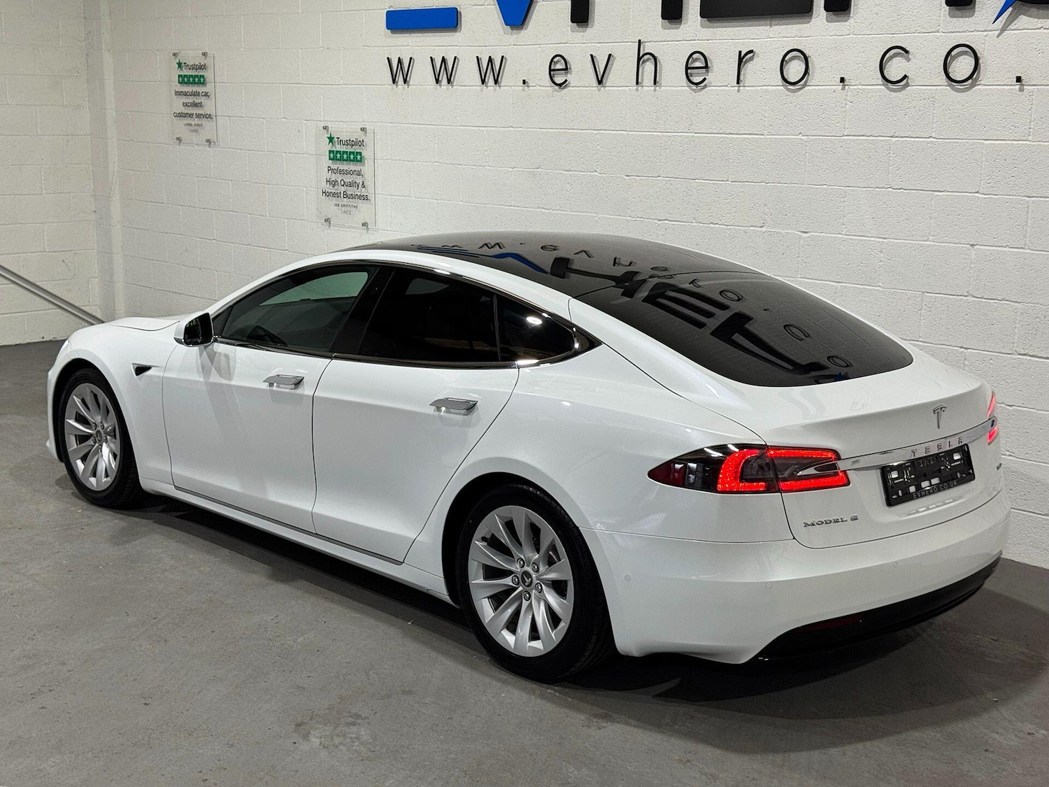 Used Tesla Model S 2018 for sale - 76336511: Photo 8