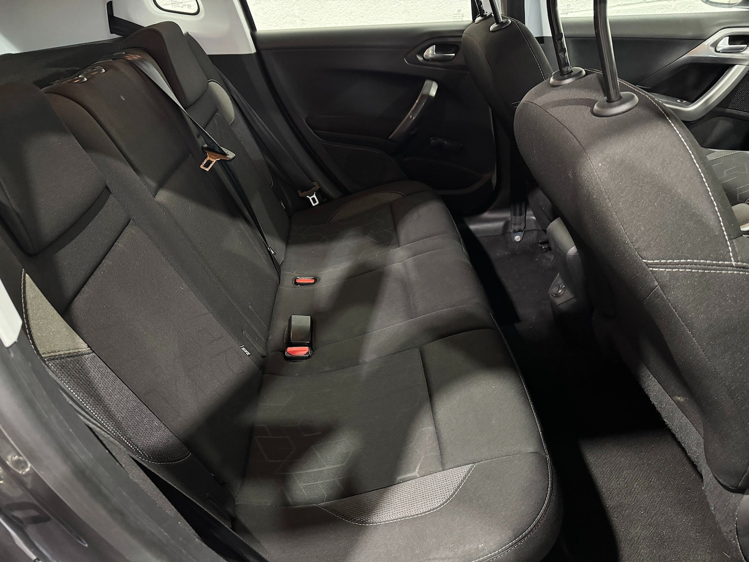 Used Peugeot 2008 2017 for sale - 76879753: Photo 11