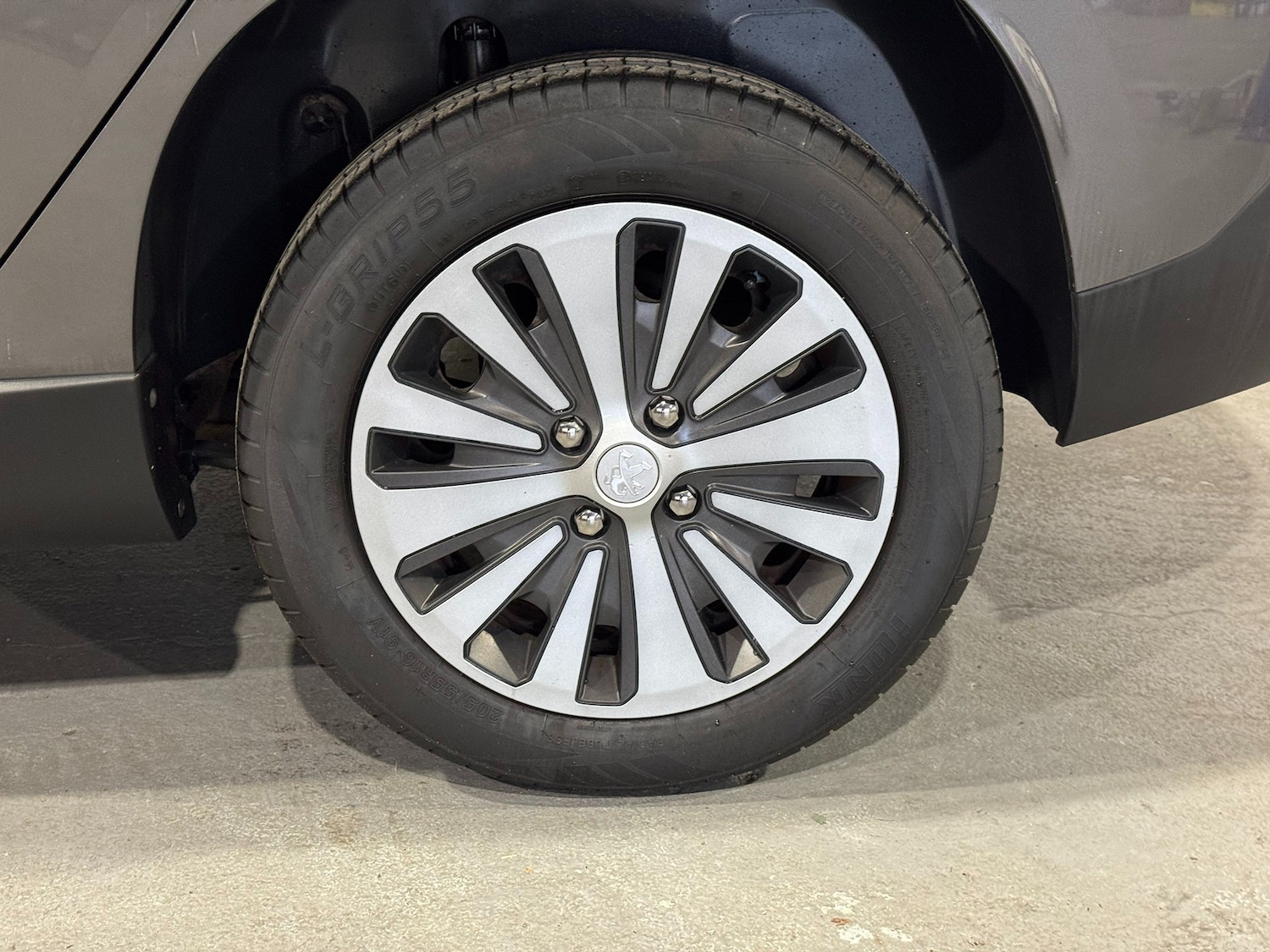 Used Peugeot 2008 2017 for sale - 76879753: Photo 19