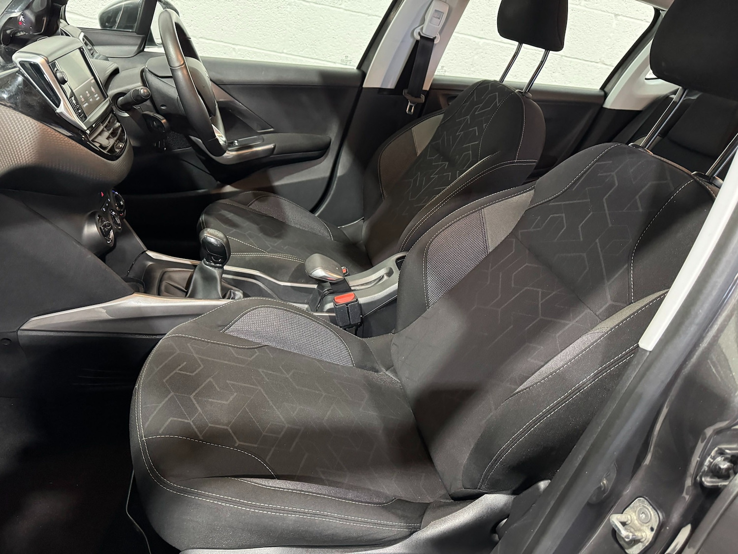 Used Peugeot 2008 2017 for sale - 76879753: Photo 27