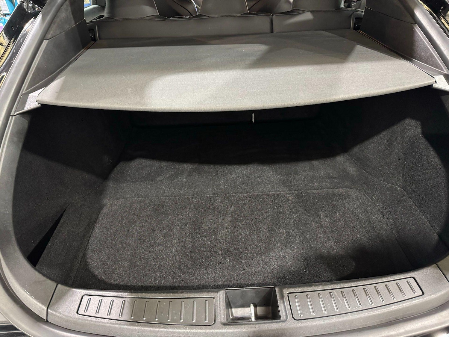 Used Tesla Model S 2017 for sale - 76294563: Photo 11