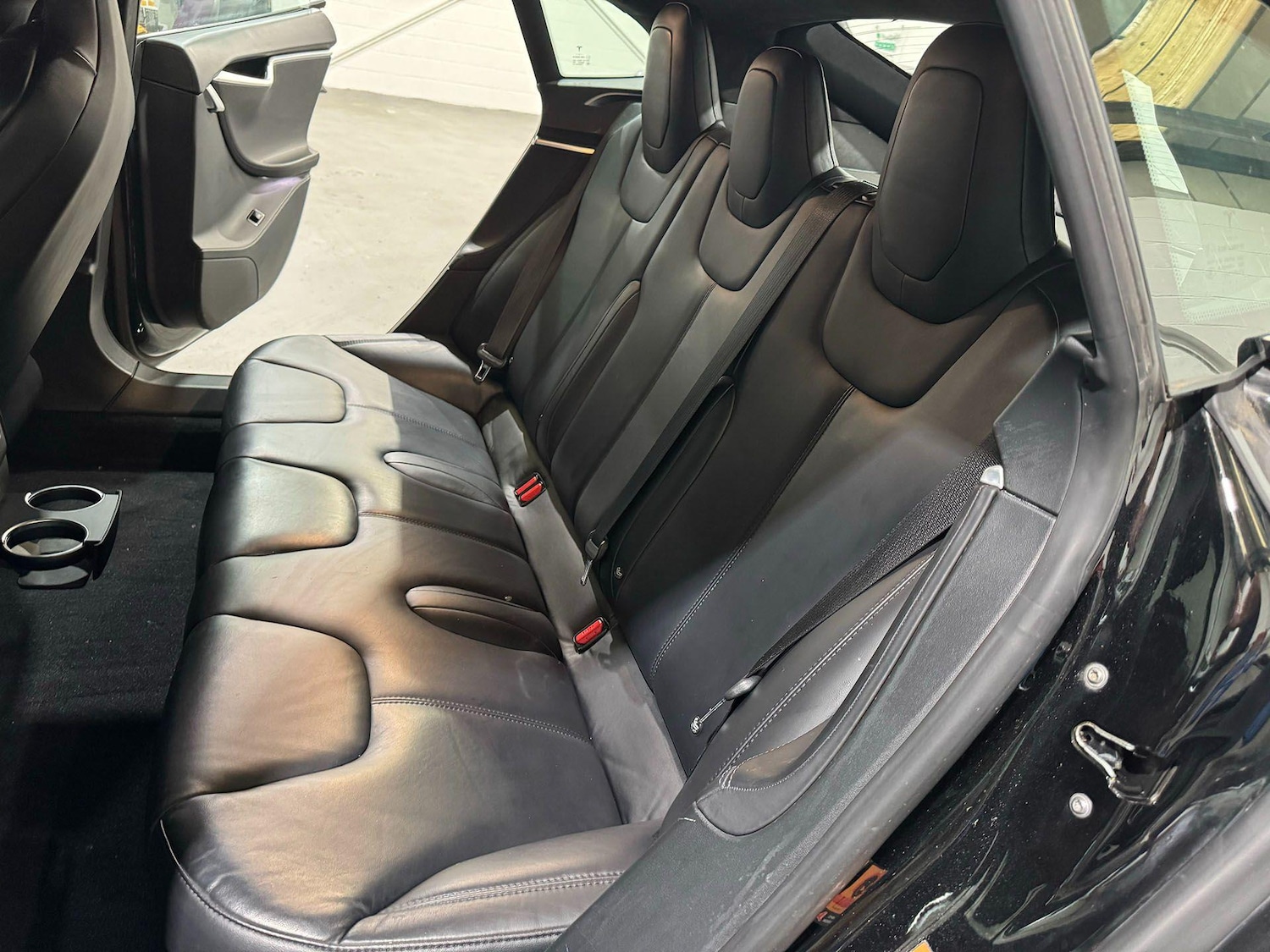 Used Tesla Model S 2017 for sale - 76294563: Photo 12