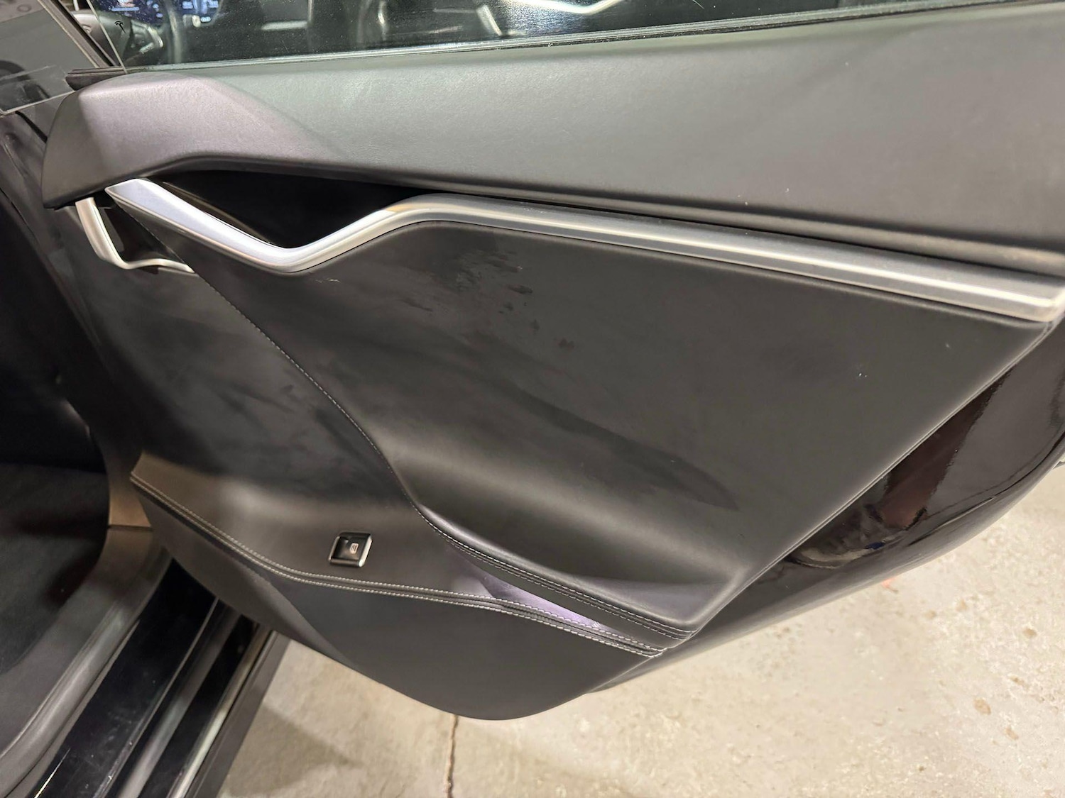 Used Tesla Model S 2017 for sale - 76294563: Photo 33