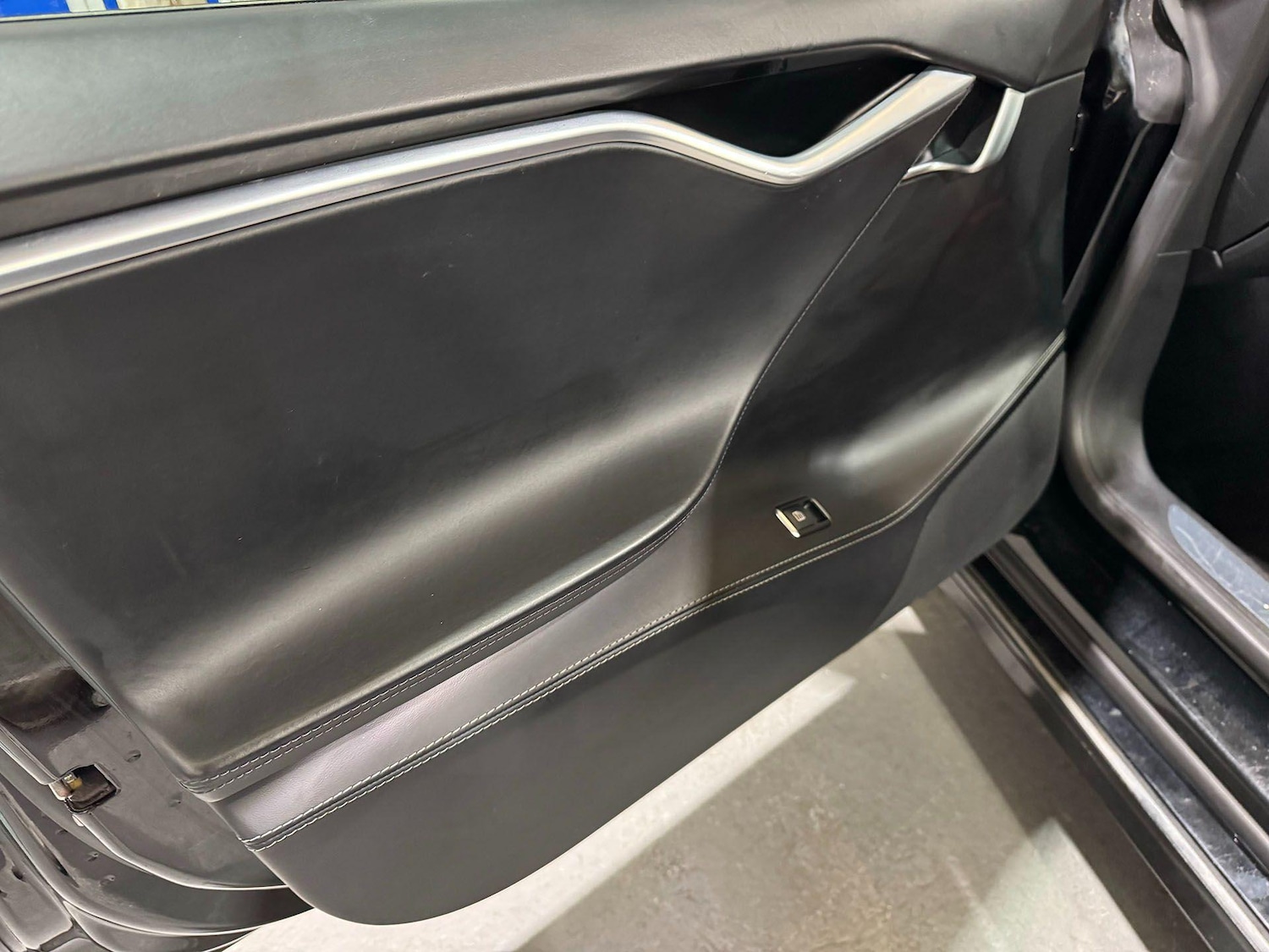 Used Tesla Model S 2017 for sale - 76294563: Photo 35