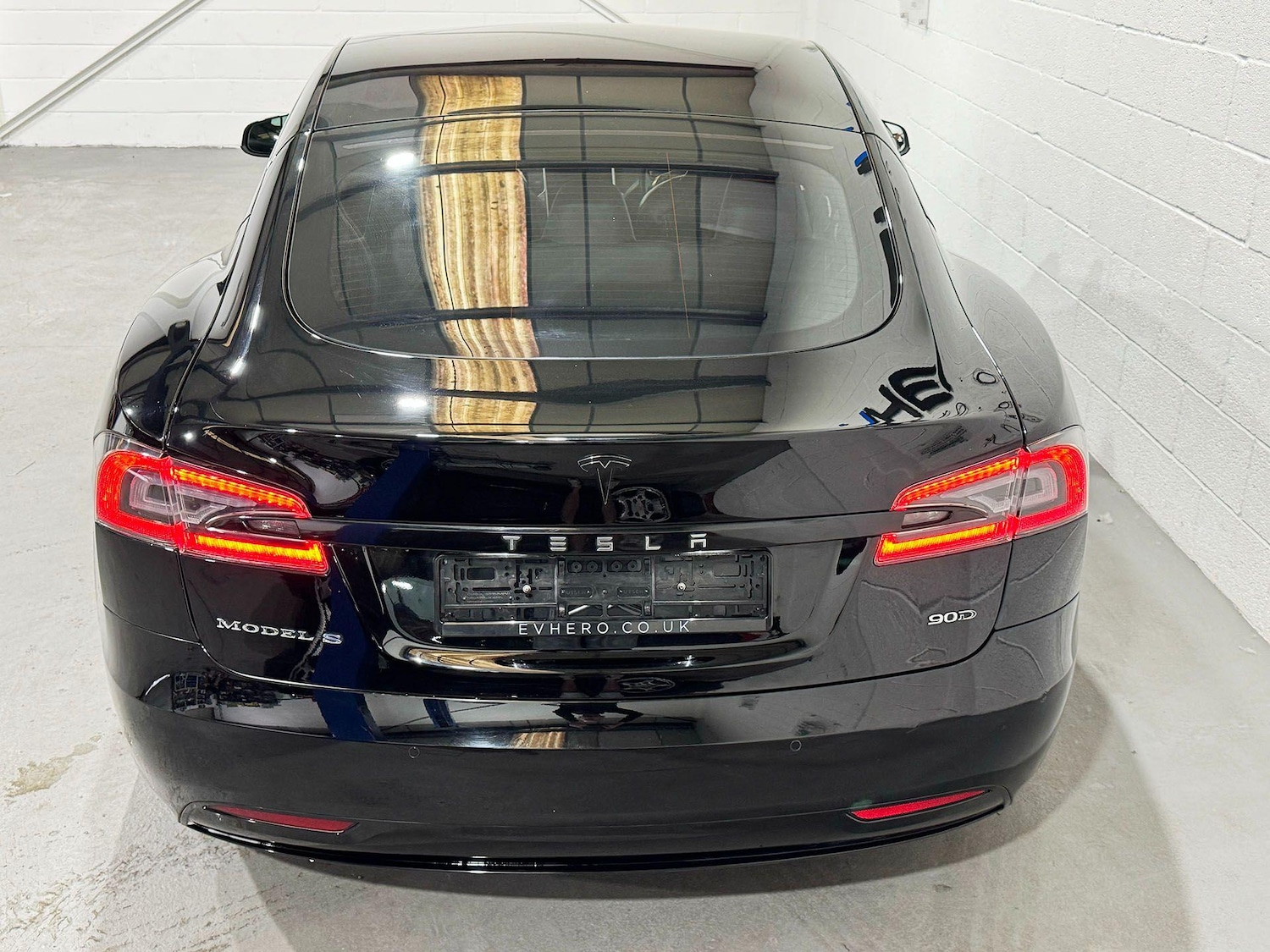 Used Tesla Model S 2017 for sale - 76294563: Photo 4