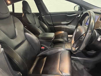 Used Tesla Model S 2019 for sale - 76152939: Photo