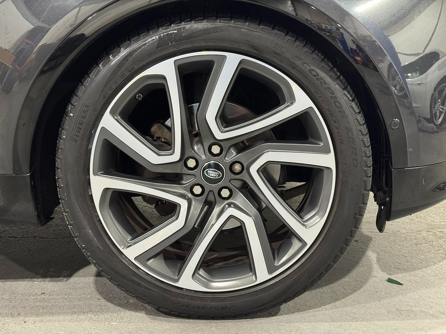 Used Land Rover Discovery 2017 for sale - 76911404: Photo 15