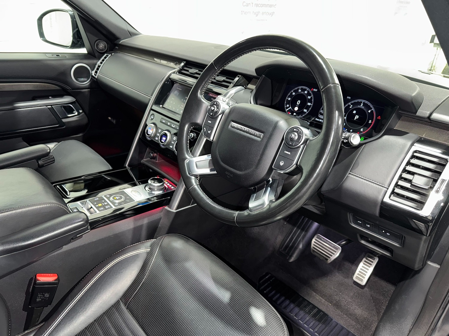 Used Land Rover Discovery 2017 for sale - 76911404: Photo 2