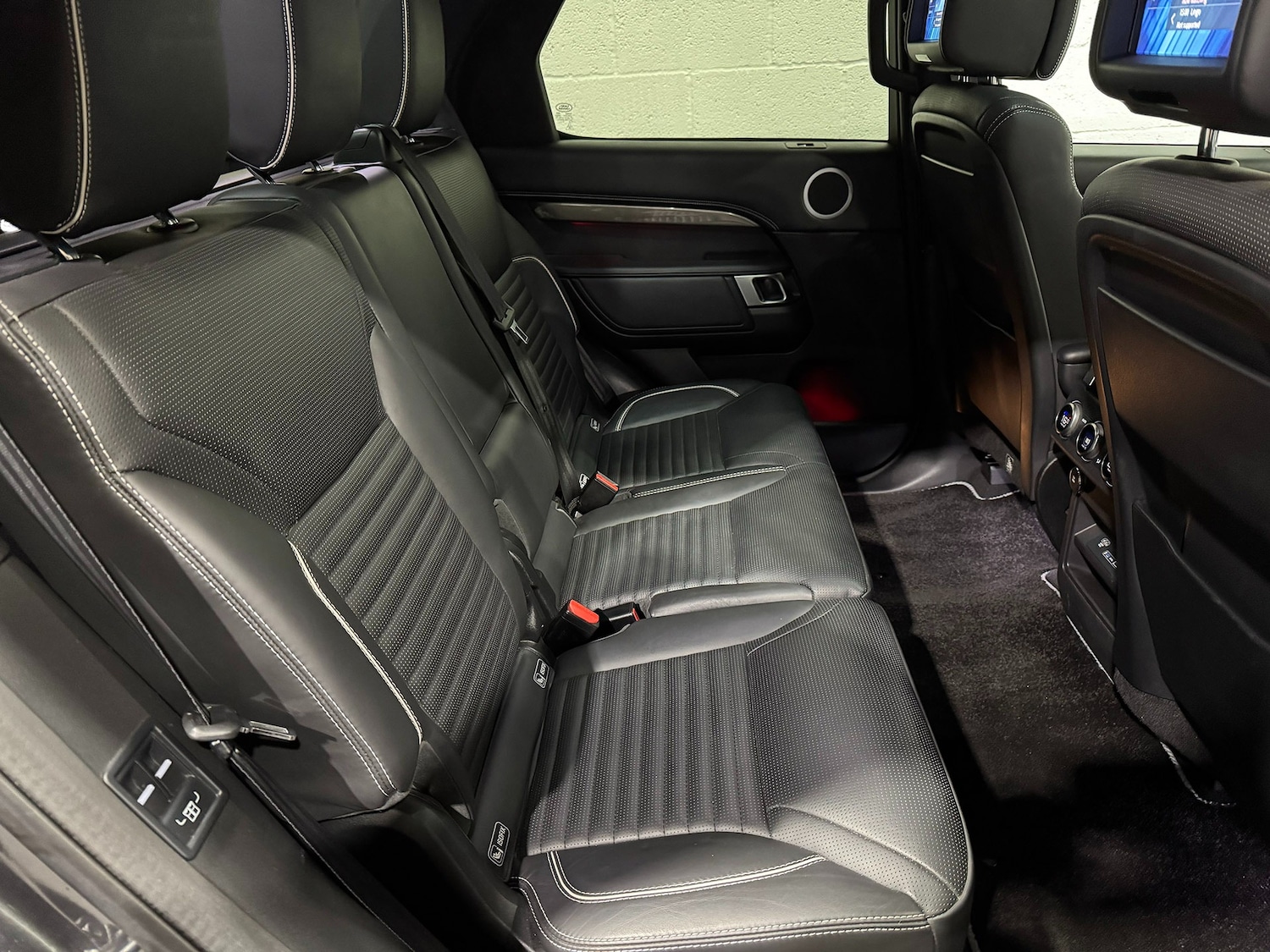 Used Land Rover Discovery 2017 for sale - 76911404: Photo 35