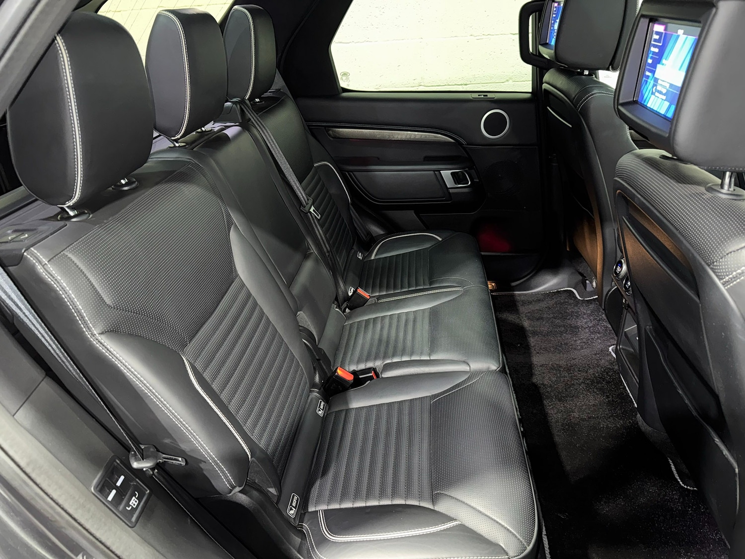 Used Land Rover Discovery 2017 for sale - 76911404: Photo 39