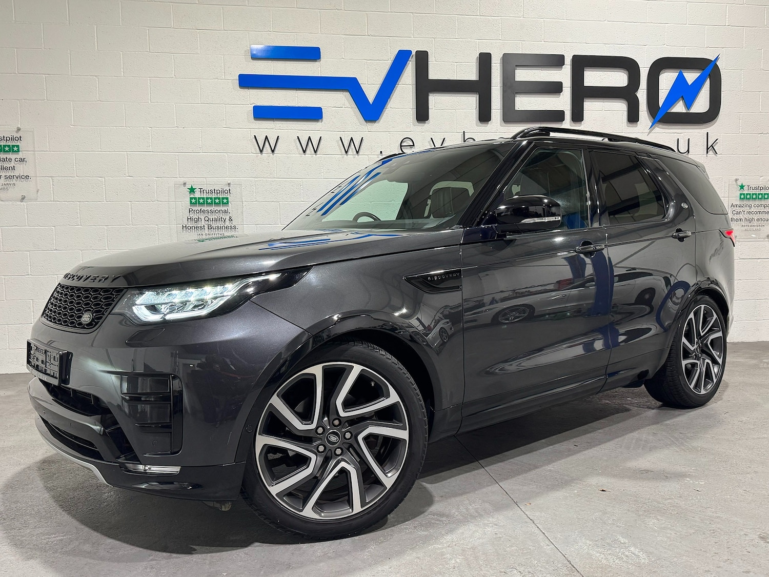 Used Land Rover Discovery 2017 for sale - 76911404: Photo 4