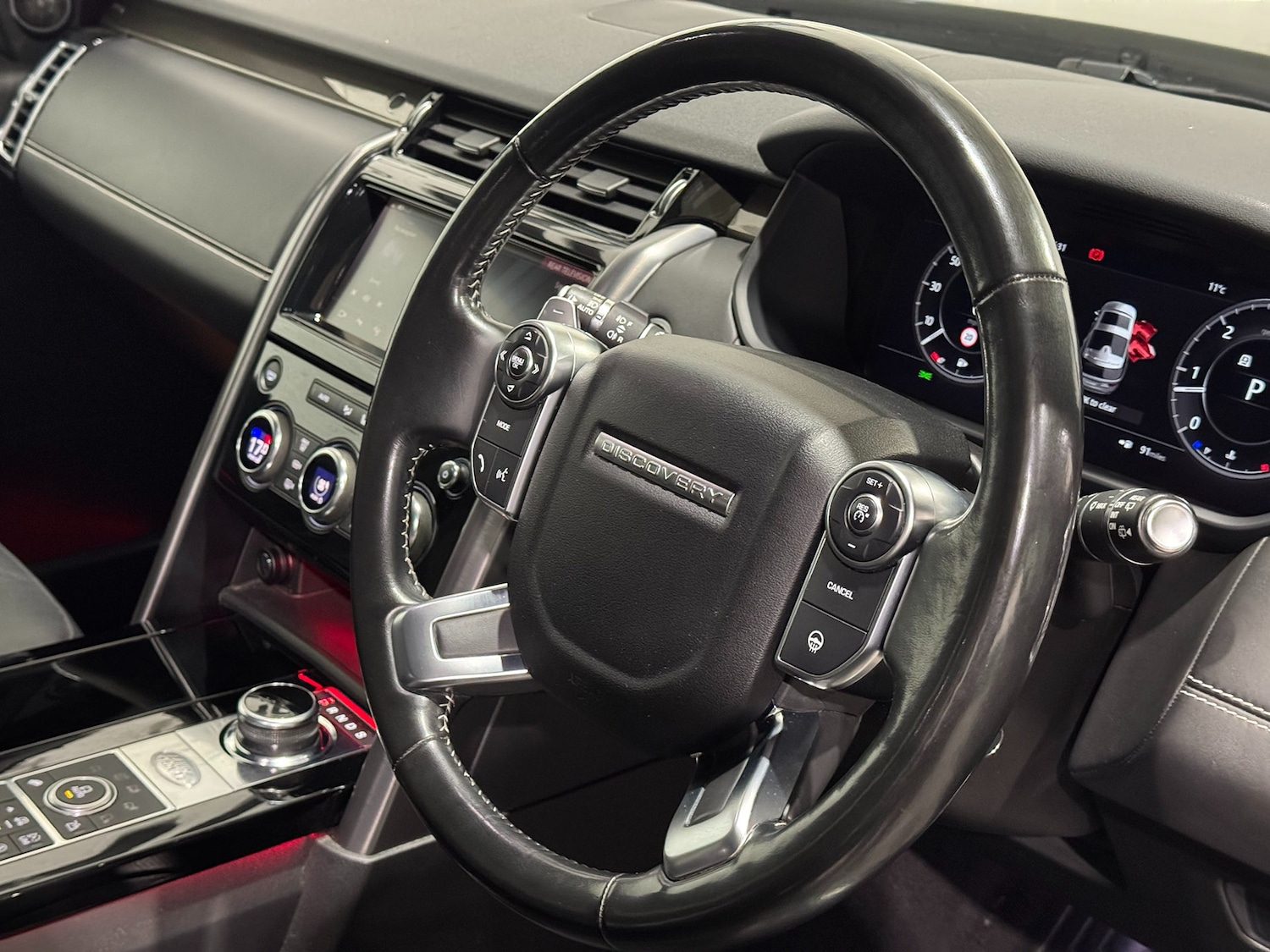 Used Land Rover Discovery 2017 for sale - 76911404: Photo 41